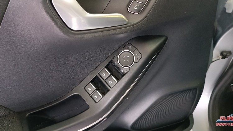 Ford Puma 1.0 ECO BOOST TITANIUM