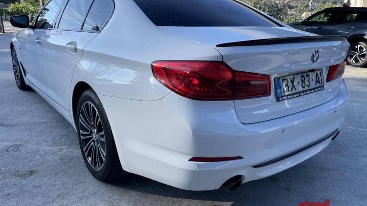 BMW S&eacute;rie 5 - 520 Sport Line