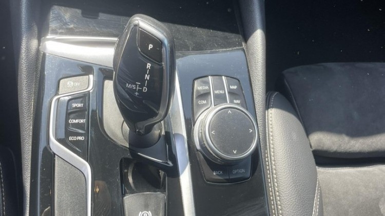 BMW S&eacute;rie 5 - 520 Sport Line