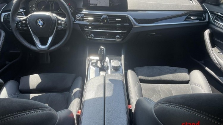 BMW S&eacute;rie 5 - 520 Sport Line