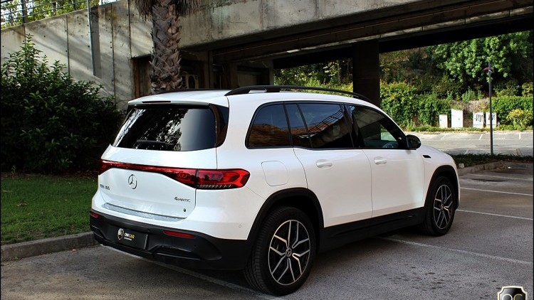 Mercedes-Benz Eqb 300 4 Matic AMG Line