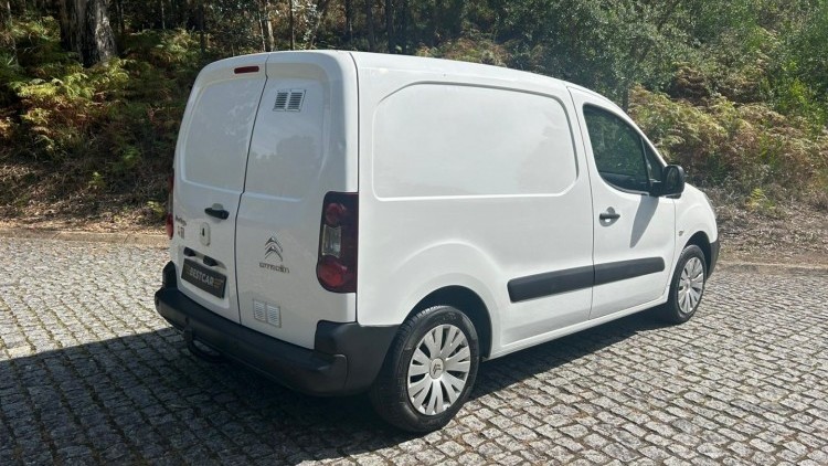 Citro&euml;n Berlingo 1.6 BlueHDI (Iva Dedutivel)