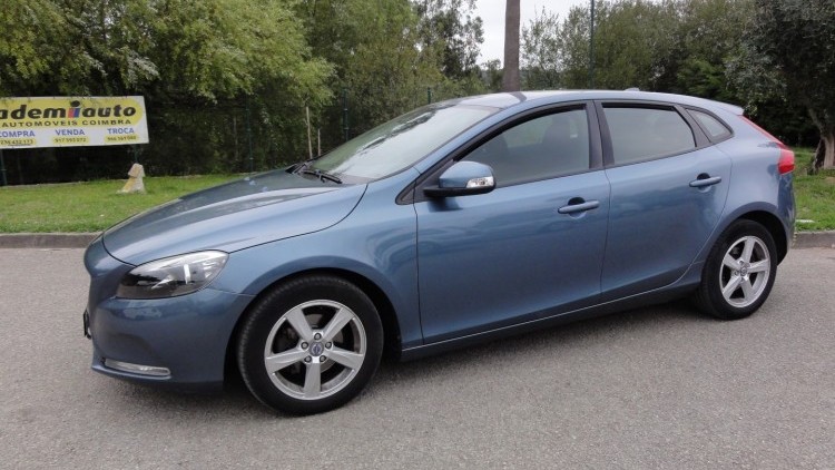 Volvo V40 D 2