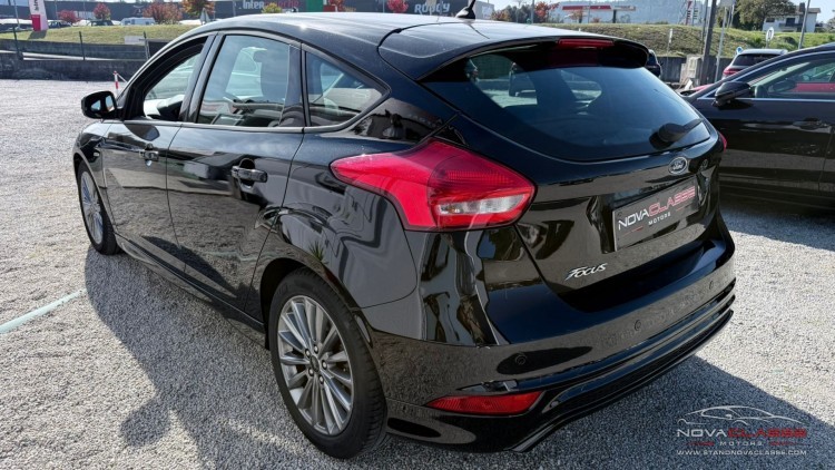 Ford Focus 1.0 EcoBoost ST-Line