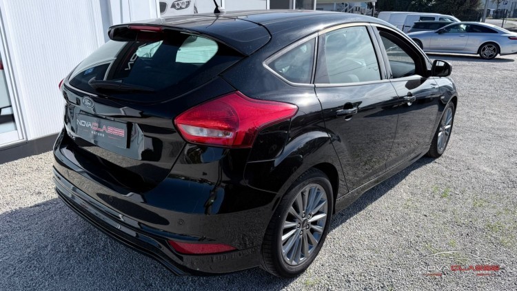 Ford Focus 1.0 EcoBoost ST-Line