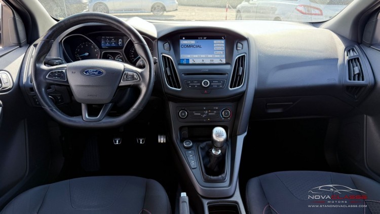 Ford Focus 1.0 EcoBoost ST-Line