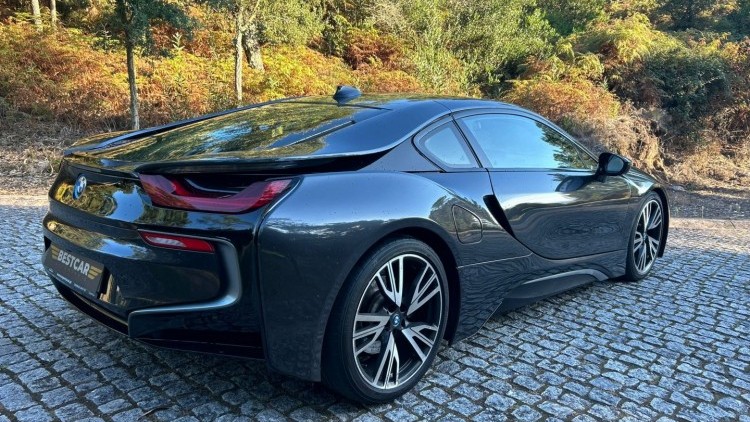 BMW S&eacute;rie i - i8 Standard