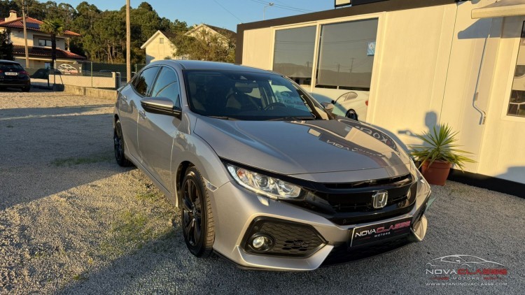 Honda Civic 1.0 i-VTEC Elegance Business