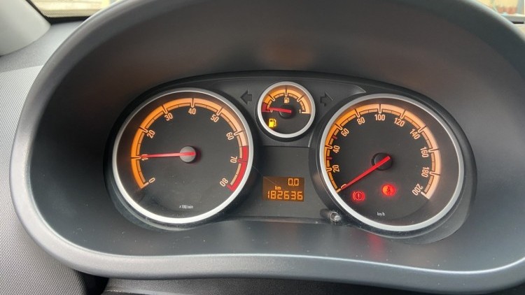 Opel Corsa 1.2i ENJOY