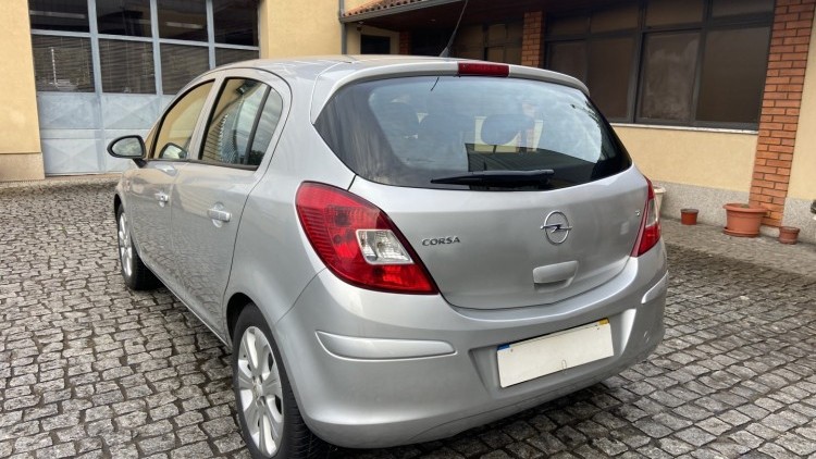 Opel Corsa 1.2i ENJOY