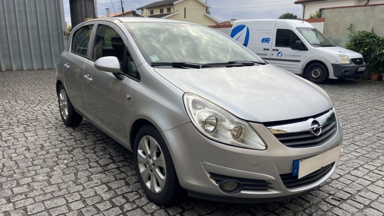 Opel Corsa 1.2i ENJOY
