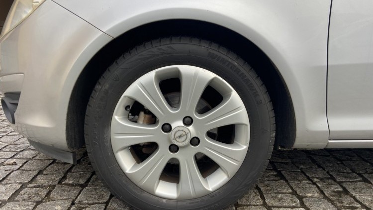 Opel Corsa 1.2i ENJOY