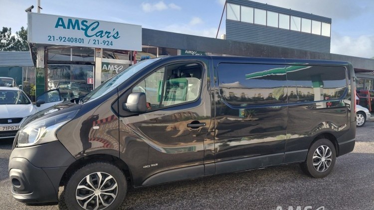 Nissan Mv300 CONFORT AUT