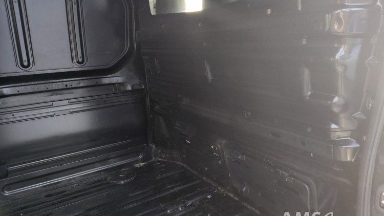 Nissan Mv300 CONFORT AUT