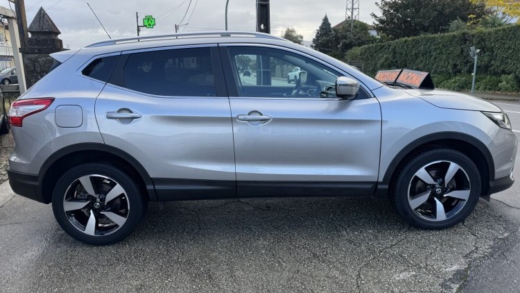 Nissan Qashqai Teckna premium