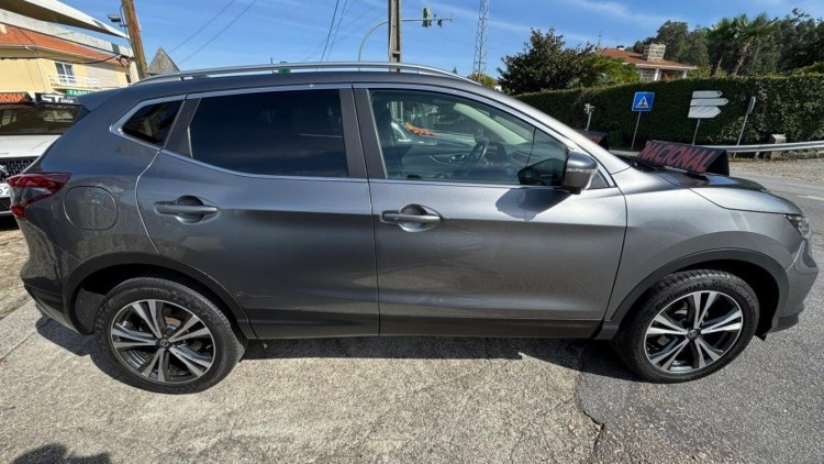 Nissan Qashqai Teckna premium