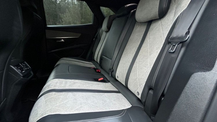 Peugeot 3008 1.6 Hybrid GT-Line e-EAT8