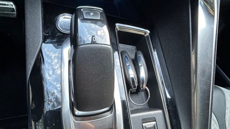 Peugeot 3008 1.6 Hybrid GT-Line e-EAT8