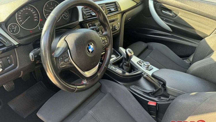 BMW S&eacute;rie 3 - 320 sport LINE