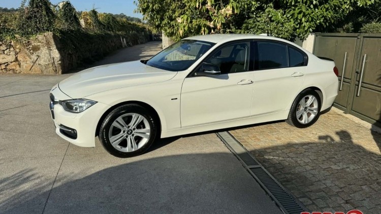 BMW S&eacute;rie 3 - 320 sport LINE
