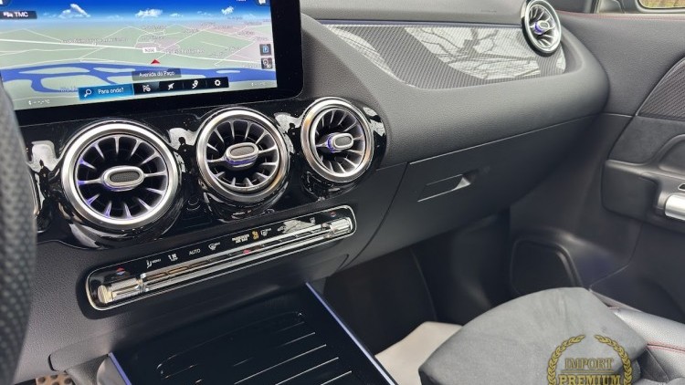 Mercedes-Benz Classe GLA 250 e Pack AMG / Pack NIGHT