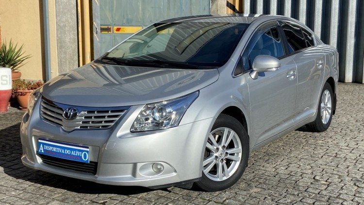 Toyota Avensis 1.6 i EXECUTIVE