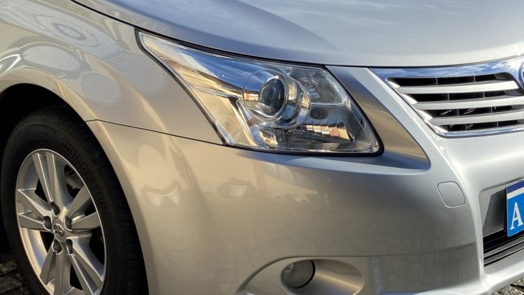 Toyota Avensis 1.6 i EXECUTIVE