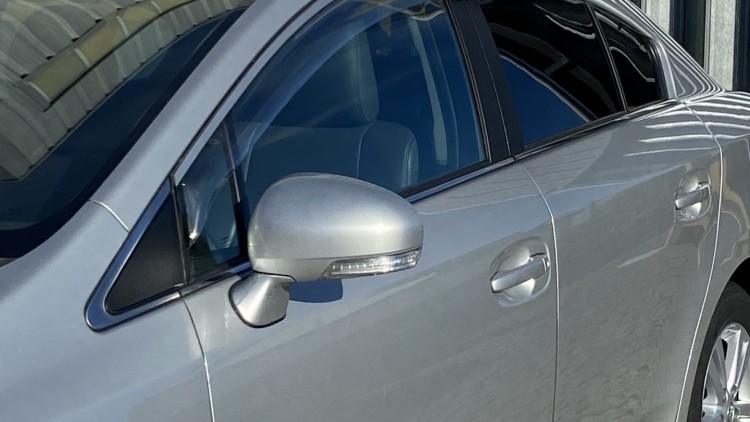 Toyota Avensis 1.6 i EXECUTIVE