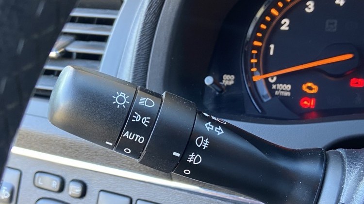 Toyota Avensis 1.6 i EXECUTIVE