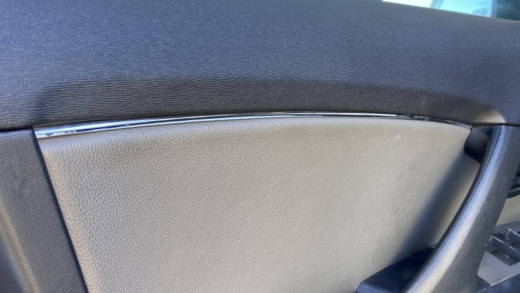 Toyota Avensis 1.6 i EXECUTIVE