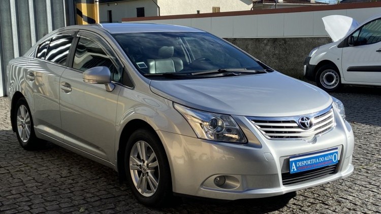 Toyota Avensis 1.6 i EXECUTIVE