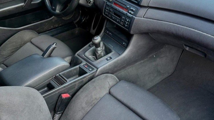 BMW S&eacute;rie 3 - 320 E46 COMPACT