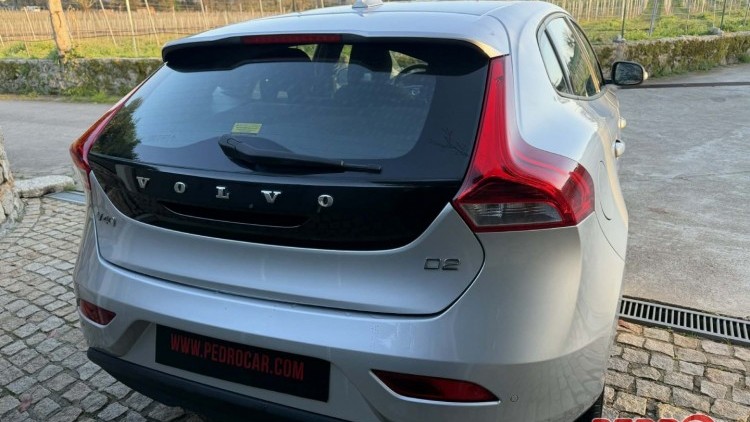 Volvo V40 KINETIC