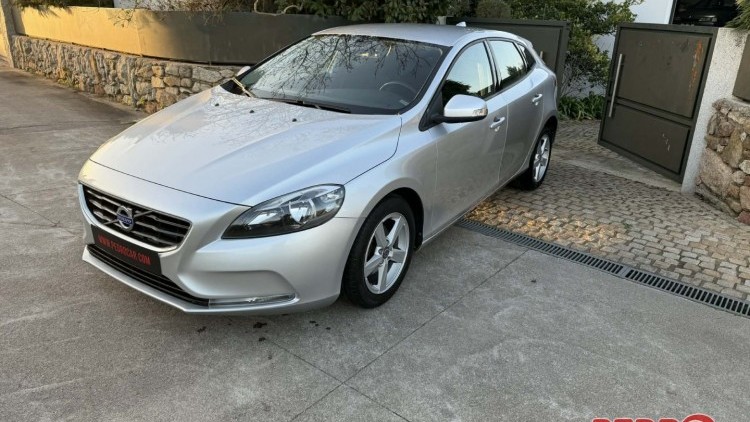Volvo V40 KINETIC