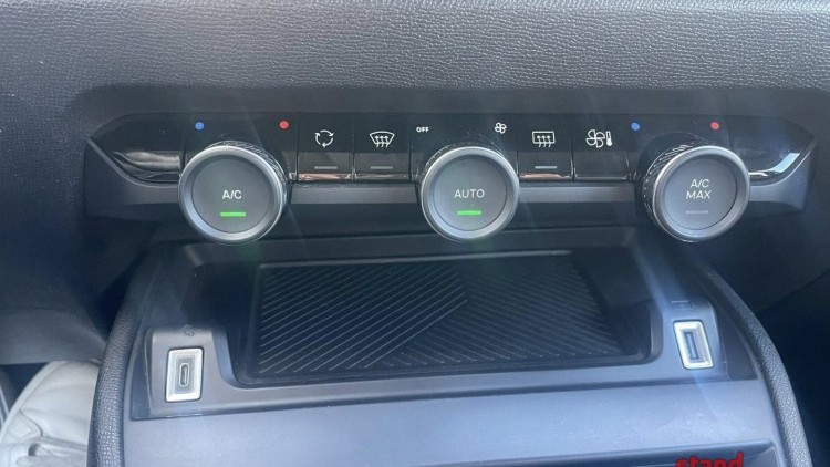 Citro&euml;n C4 1.2 Pure Tech Feel Pack
