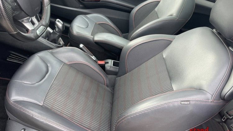 Peugeot 208 BlueHdi GT Line