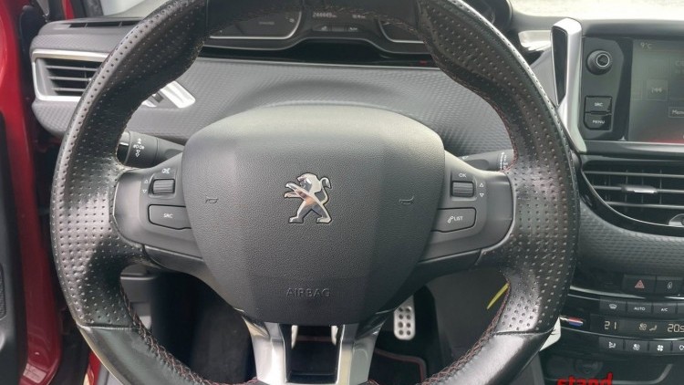 Peugeot 208 BlueHdi GT Line