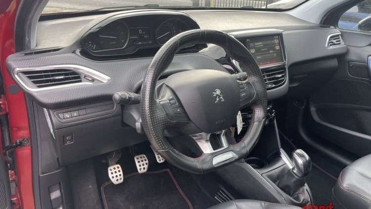 Peugeot 208 BlueHdi GT Line