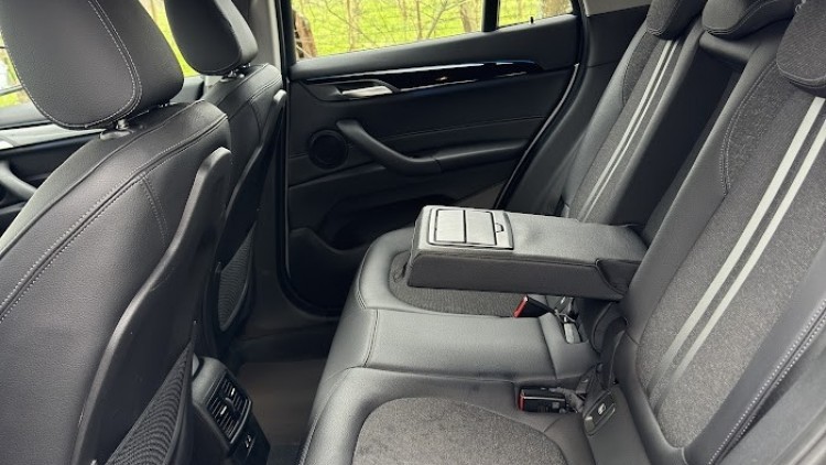 BMW S&eacute;rie X - X1 25e xDrive Line Sport