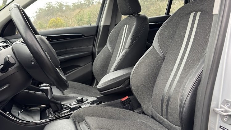 BMW S&eacute;rie X - X1 25e xDrive Line Sport