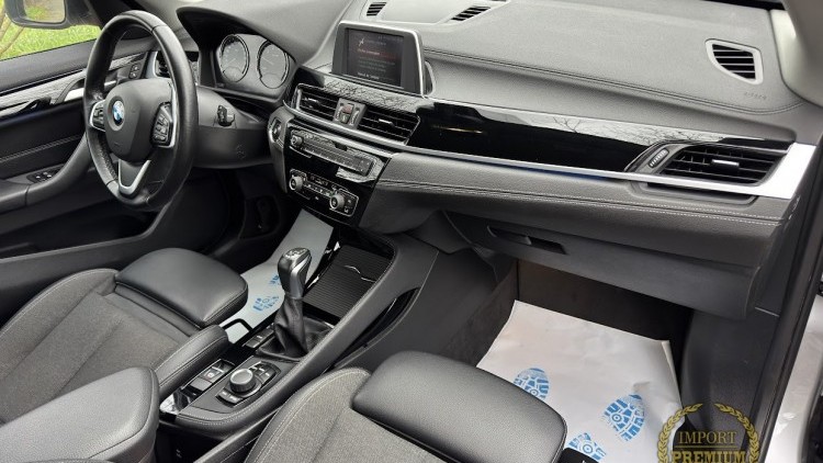 BMW S&eacute;rie X - X1 25e xDrive Line Sport