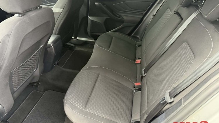 Ford Focus ECOBOOST MHEV CONNECTED