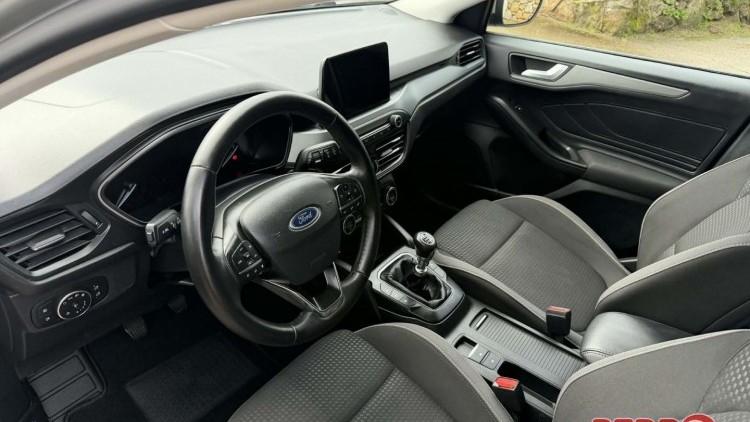 Ford Focus ECOBOOST MHEV CONNECTED