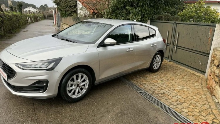 Ford Focus ECOBOOST MHEV CONNECTED