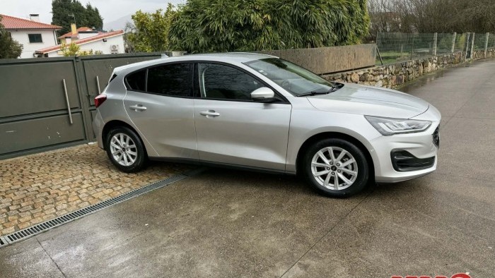 Ford Focus ECOBOOST MHEV CONNECTED