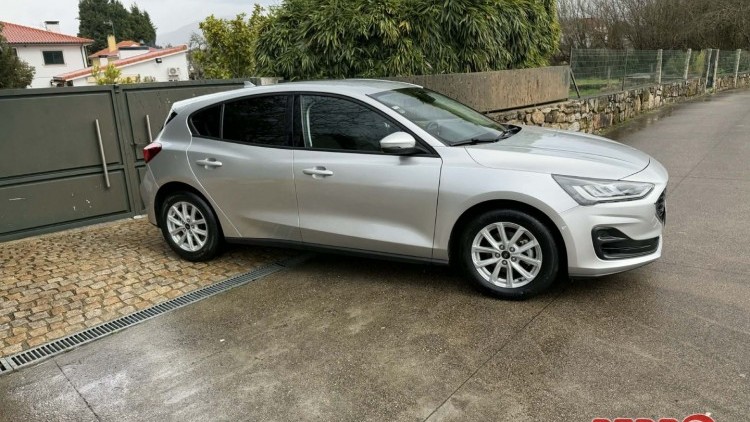 Ford Focus ECOBOOST MHEV CONNECTED