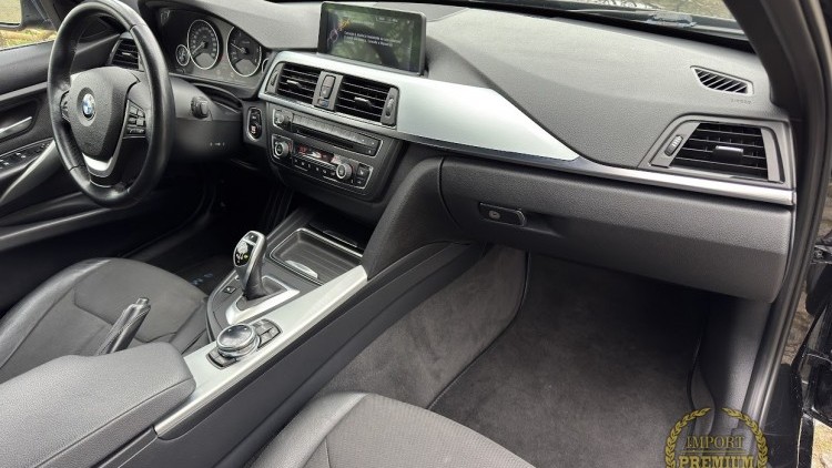 BMW S&eacute;rie 3 - 320 d Touring Modern