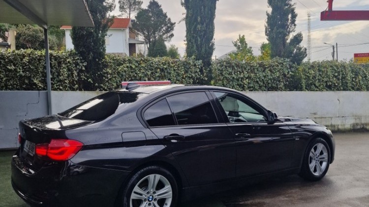 BMW S&eacute;rie 3 - 318 Sport