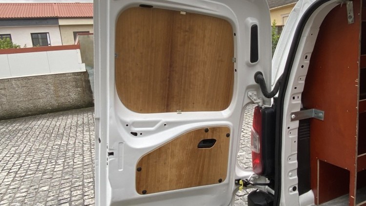 Peugeot Partner 1.6 Hdi 100cv CarPlay