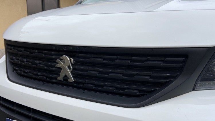 Peugeot Partner 1.6 Hdi 100cv CarPlay